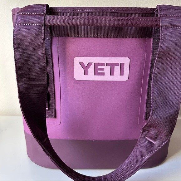 YETI Camino 20 Nordic Purple NWT. - Picture 4 of 5